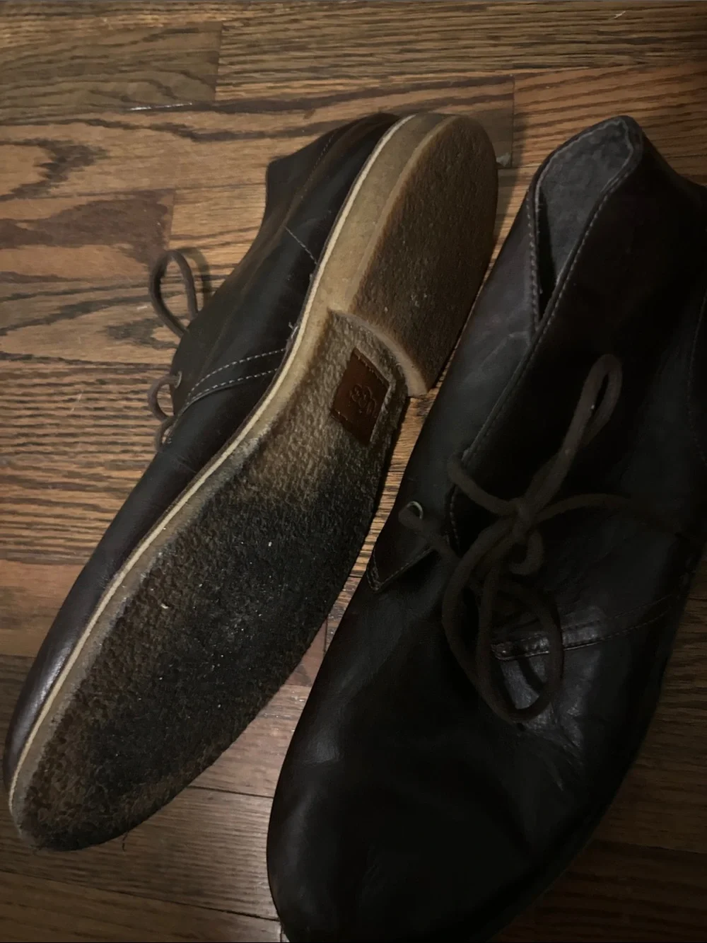 UGG Men's Brown Leather Chukka Boots - Lace-Up Ankle Boots